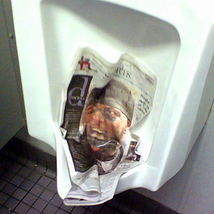 ray_lewis_urinal-800x800.jpg